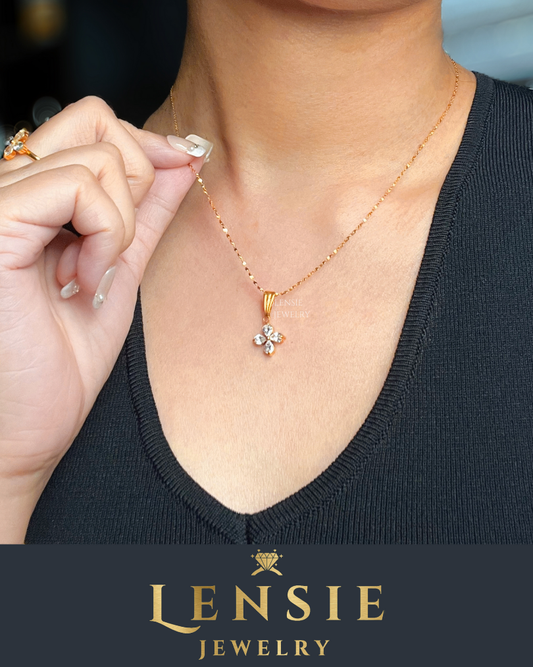 Lucky Four-Leaf Clover Pendant Necklace – Handmade Jewelry